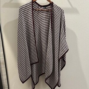 Ann Taylor Wine and White Houndstooth Poncho Sweater